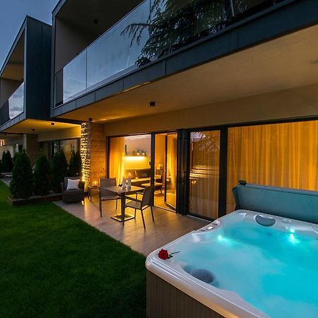 Haus Gregori Aparthotel Caldaro Exterior foto